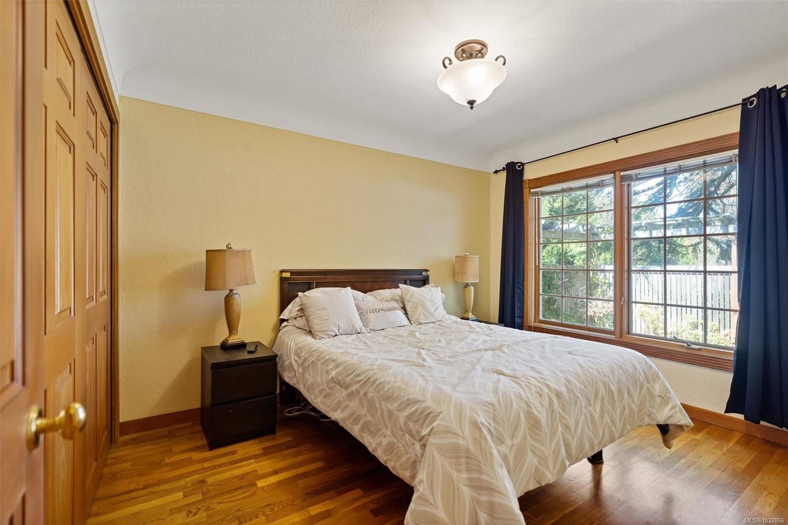 2425 Camelot Rd, Saanich, BC