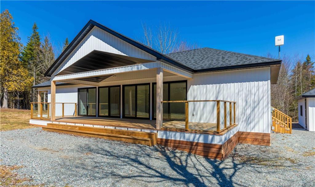175 Robertson Rd, Lakeside, NB