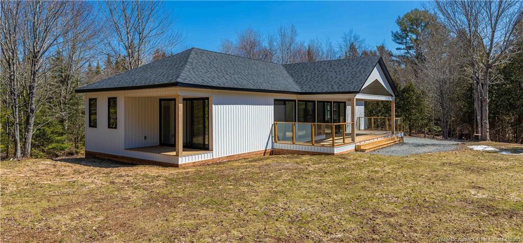 175 Robertson Rd, Lakeside, NB