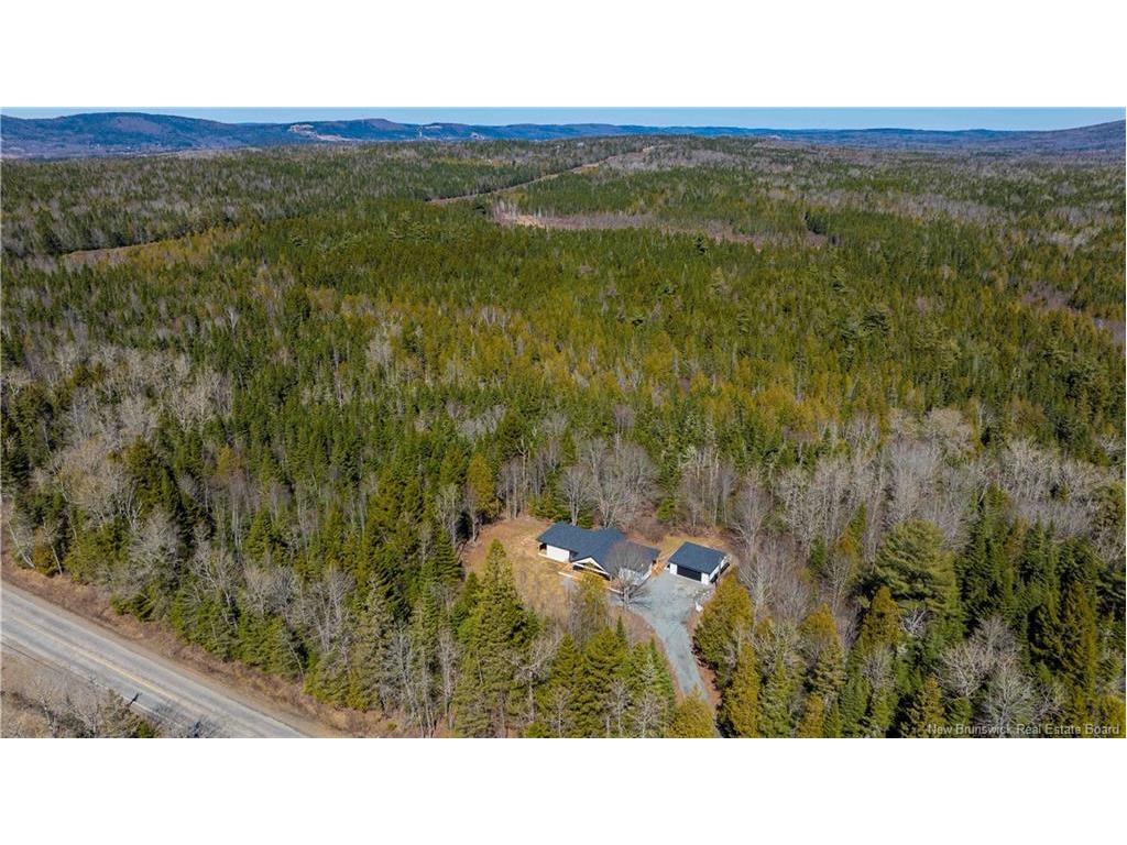 175 Robertson Rd, Lakeside, NB