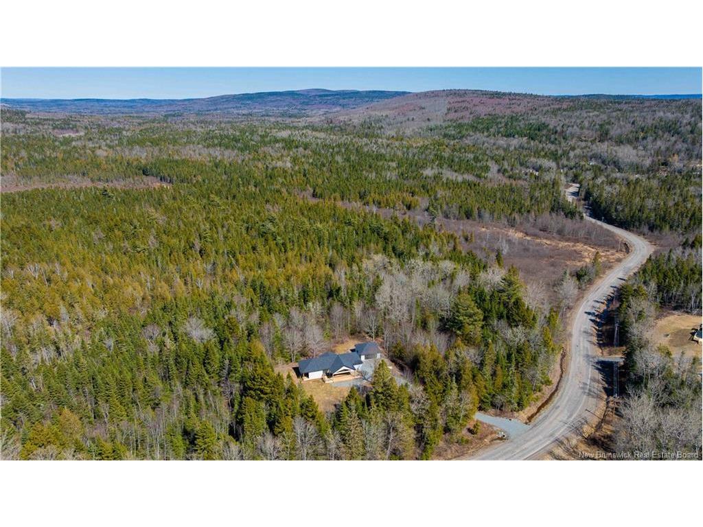 175 Robertson Rd, Lakeside, NB