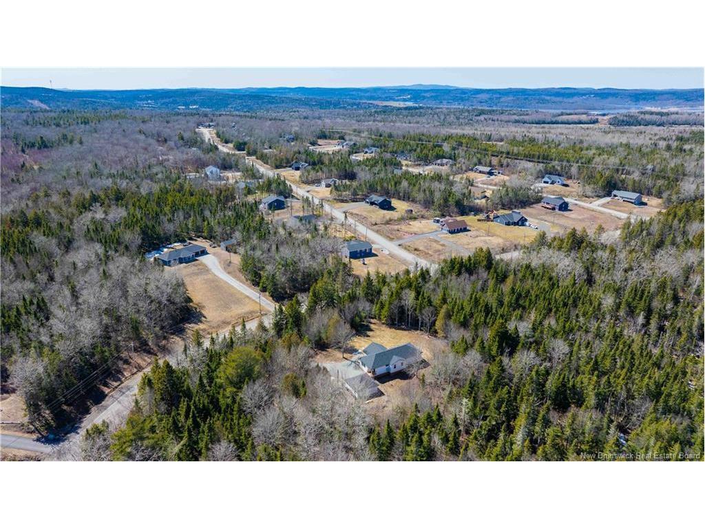 175 Robertson Rd, Lakeside, NB