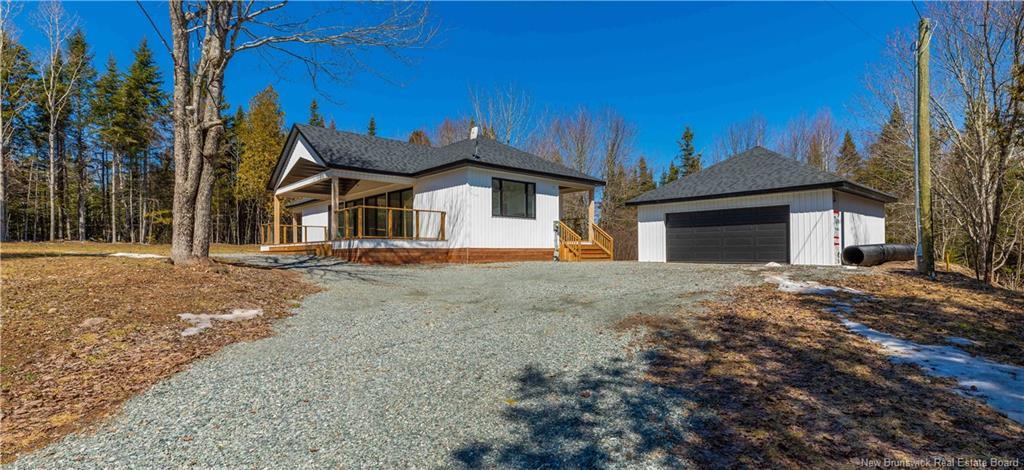 175 Robertson Rd, Lakeside, NB