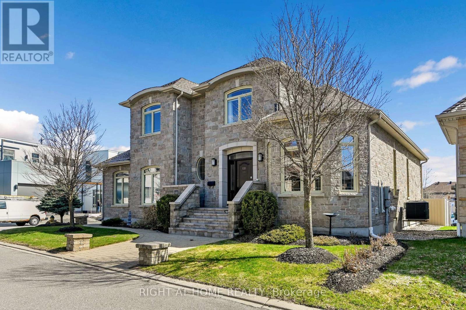 131 Issam Private, Ottawa, ON - Outdoor With Facade