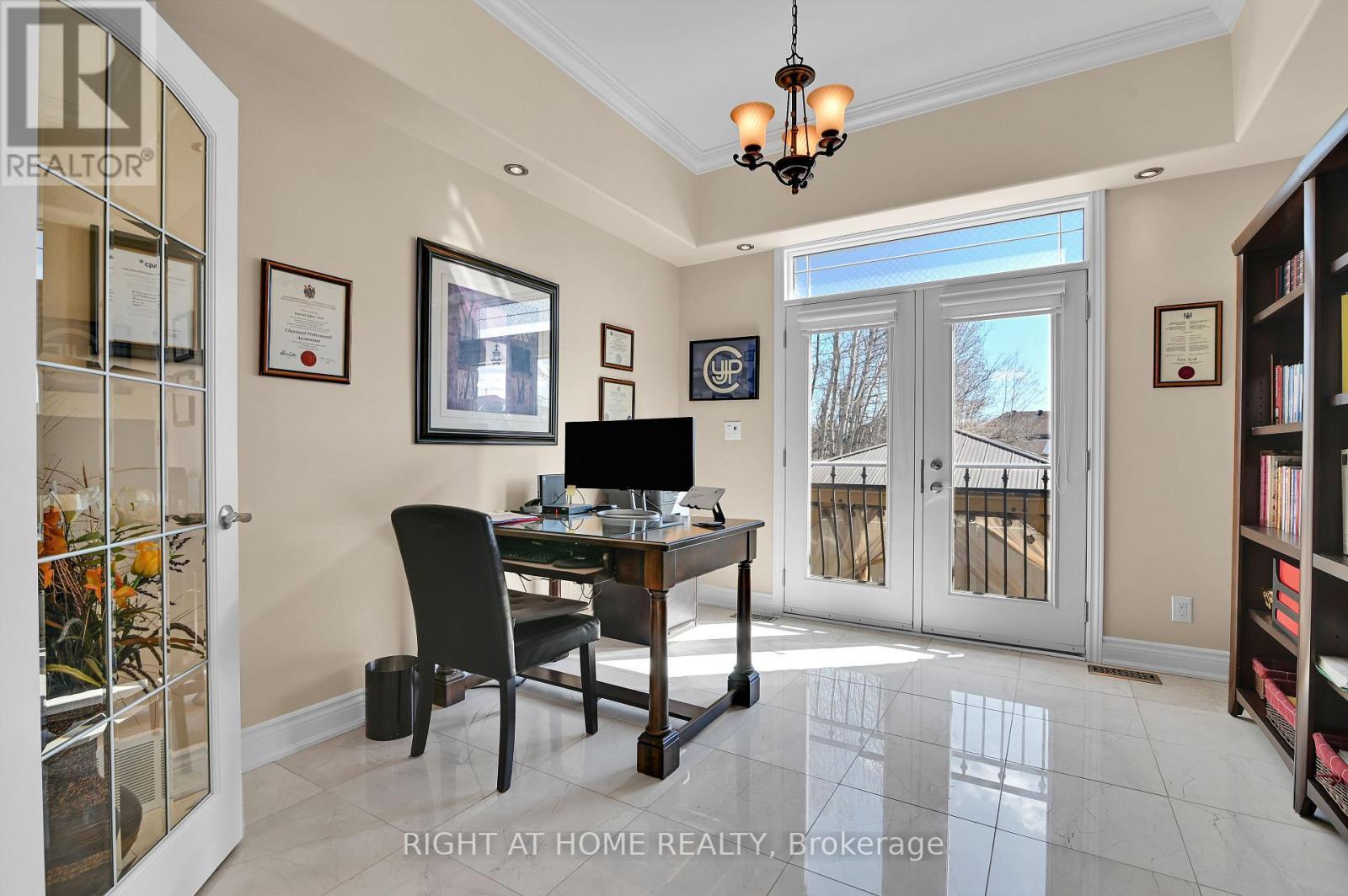 131 Issam Private, Ottawa, ON - Indoor