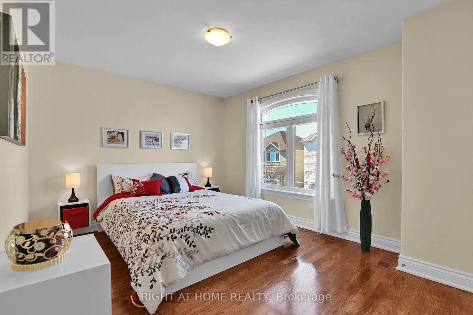131 Issam Private, Ottawa, ON - Indoor Photo Showing Bedroom