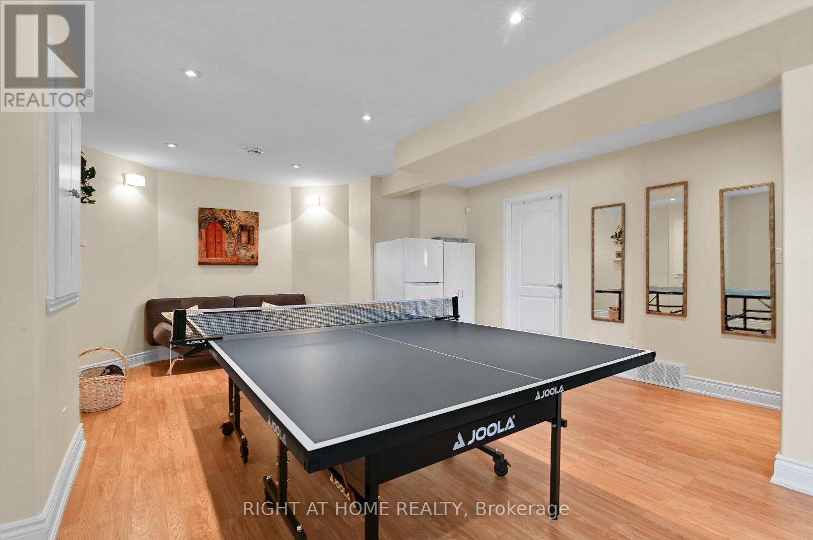 131 Issam Private, Ottawa, ON - Indoor Photo Showing Other Room