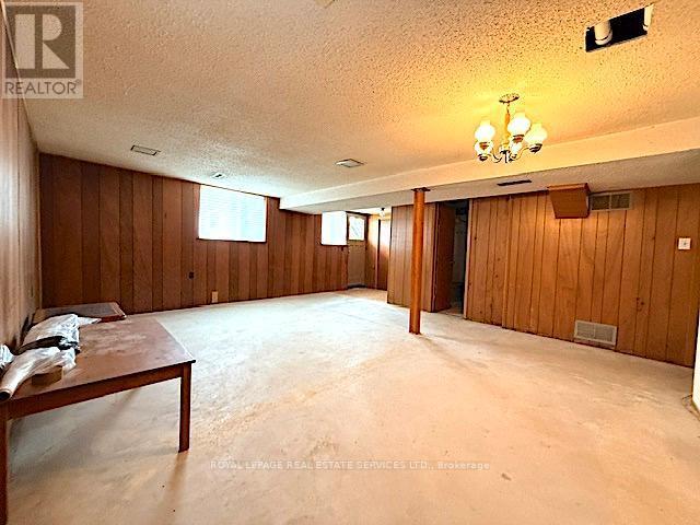 31 Daphne Crescent, Barrie, ON - Indoor