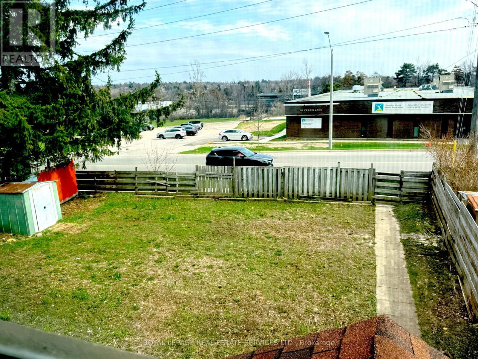 31 Daphne Crescent, Barrie, ON - Outdoor