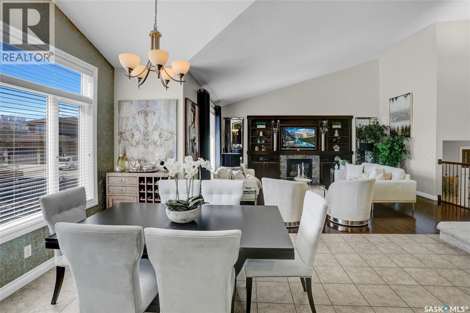 4839 Mazinke Crescent, Regina, SK - Indoor Photo Showing Dining Room