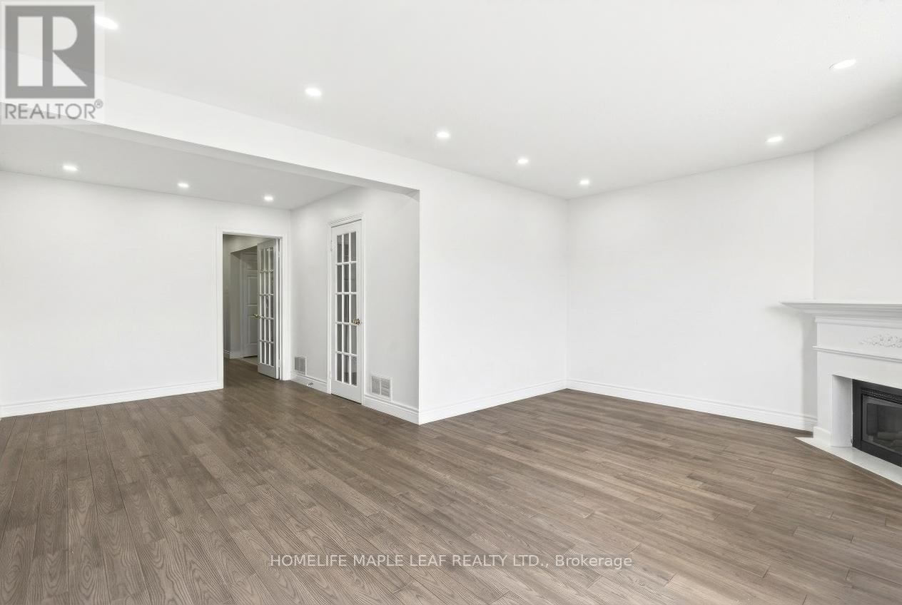 735 Constellation Drive, Mississauga, ON - Indoor With Fireplace