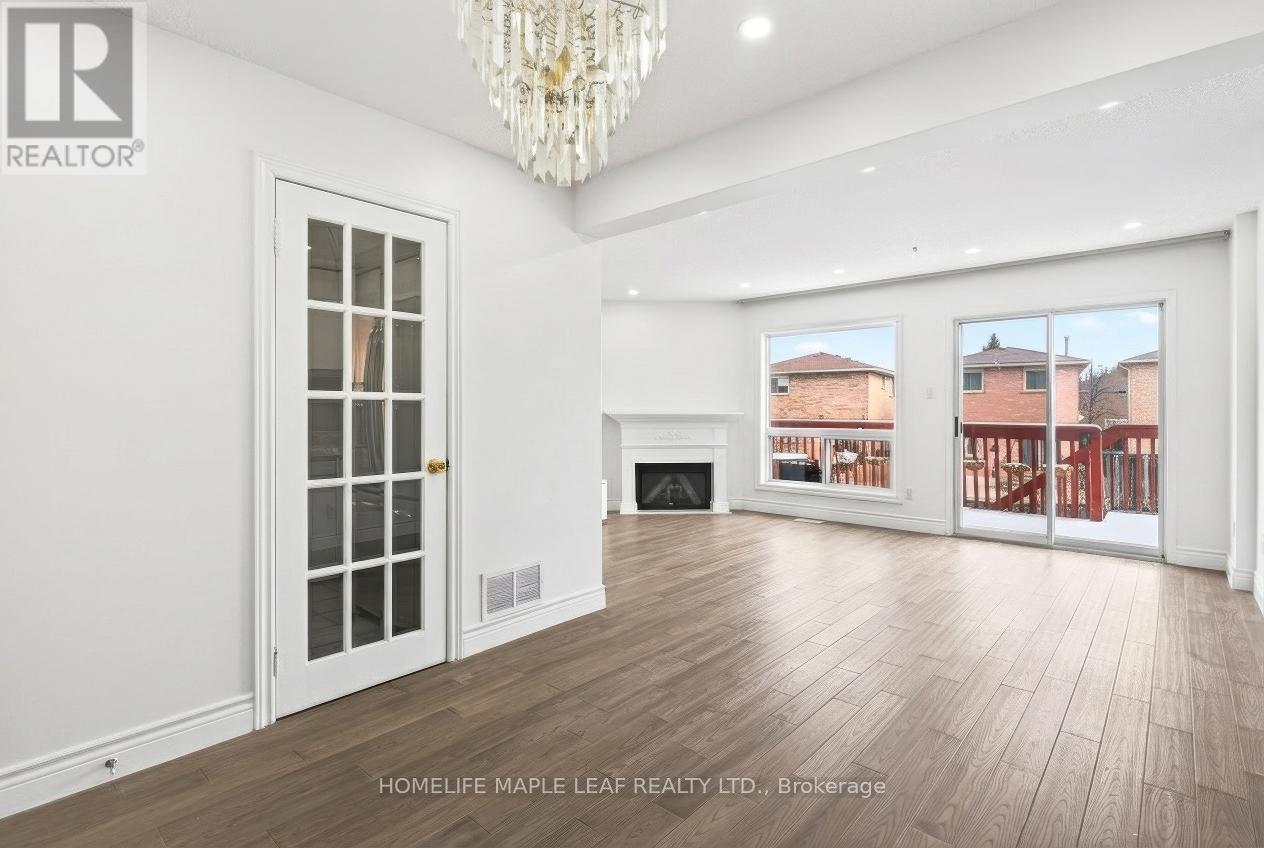 735 Constellation Drive, Mississauga, ON - Indoor With Fireplace