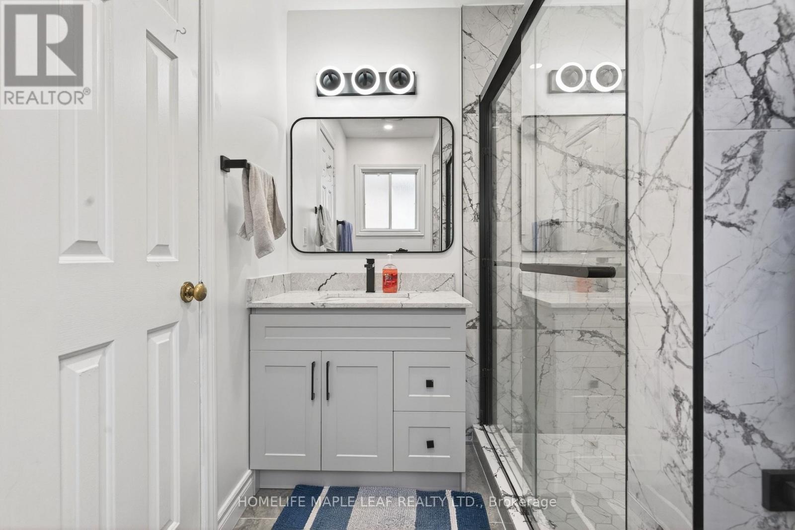 735 Constellation Drive, Mississauga, ON - Indoor Photo Showing Bathroom