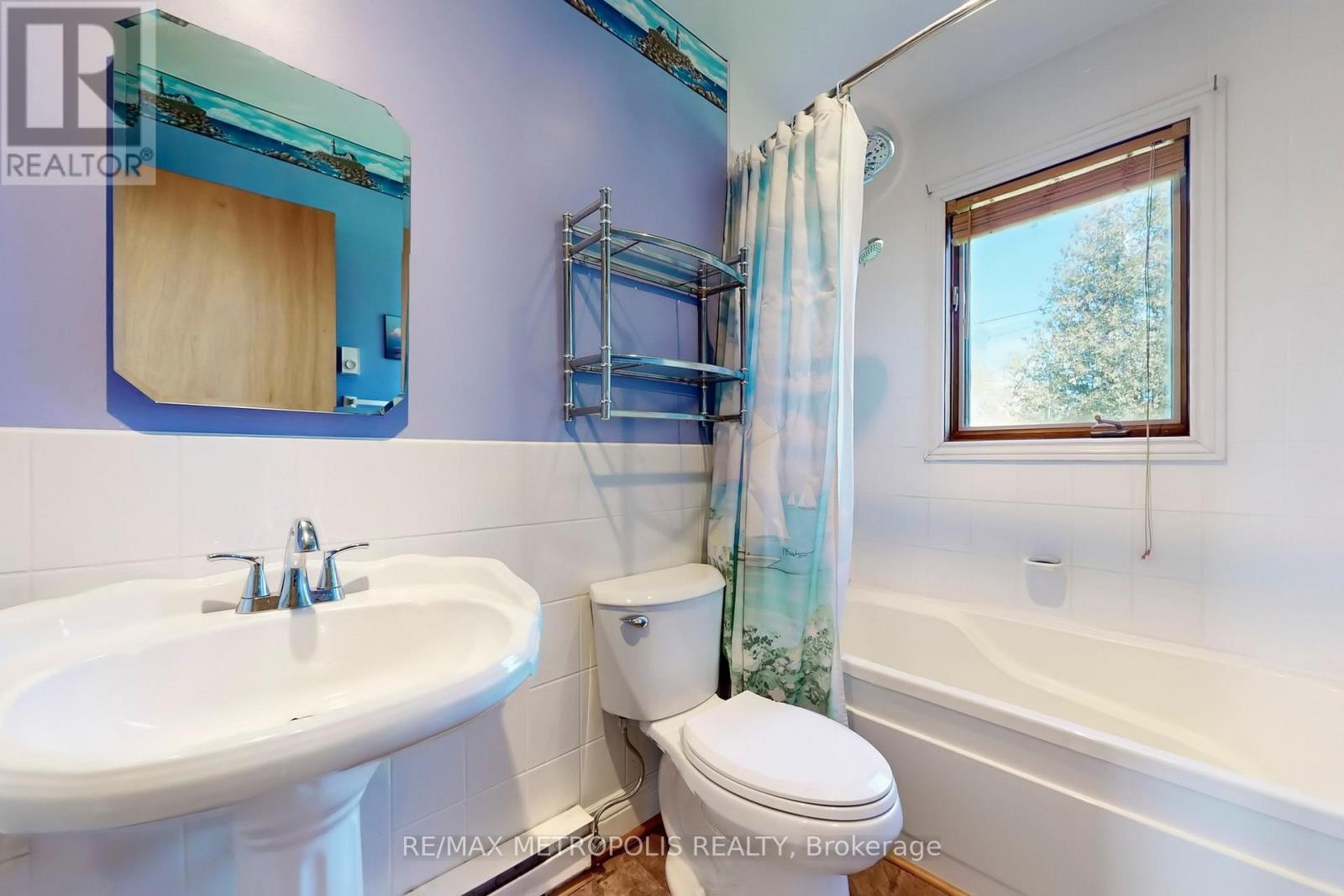 40 Rabbit Road, Brighton, ON - Indoor Photo Showing Bathroom