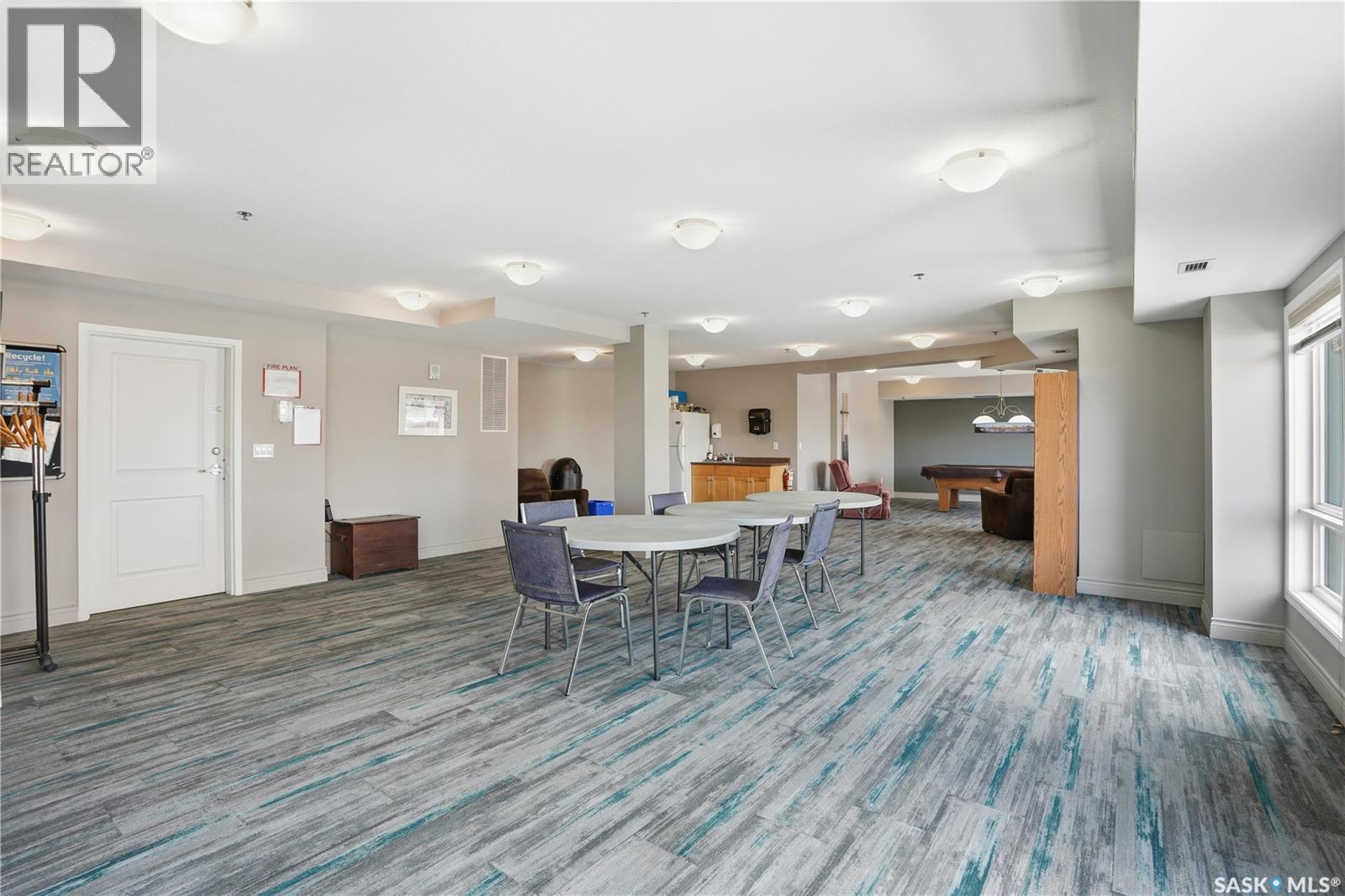 701 902 Spadina Crescent E, Saskatoon, SK - Indoor