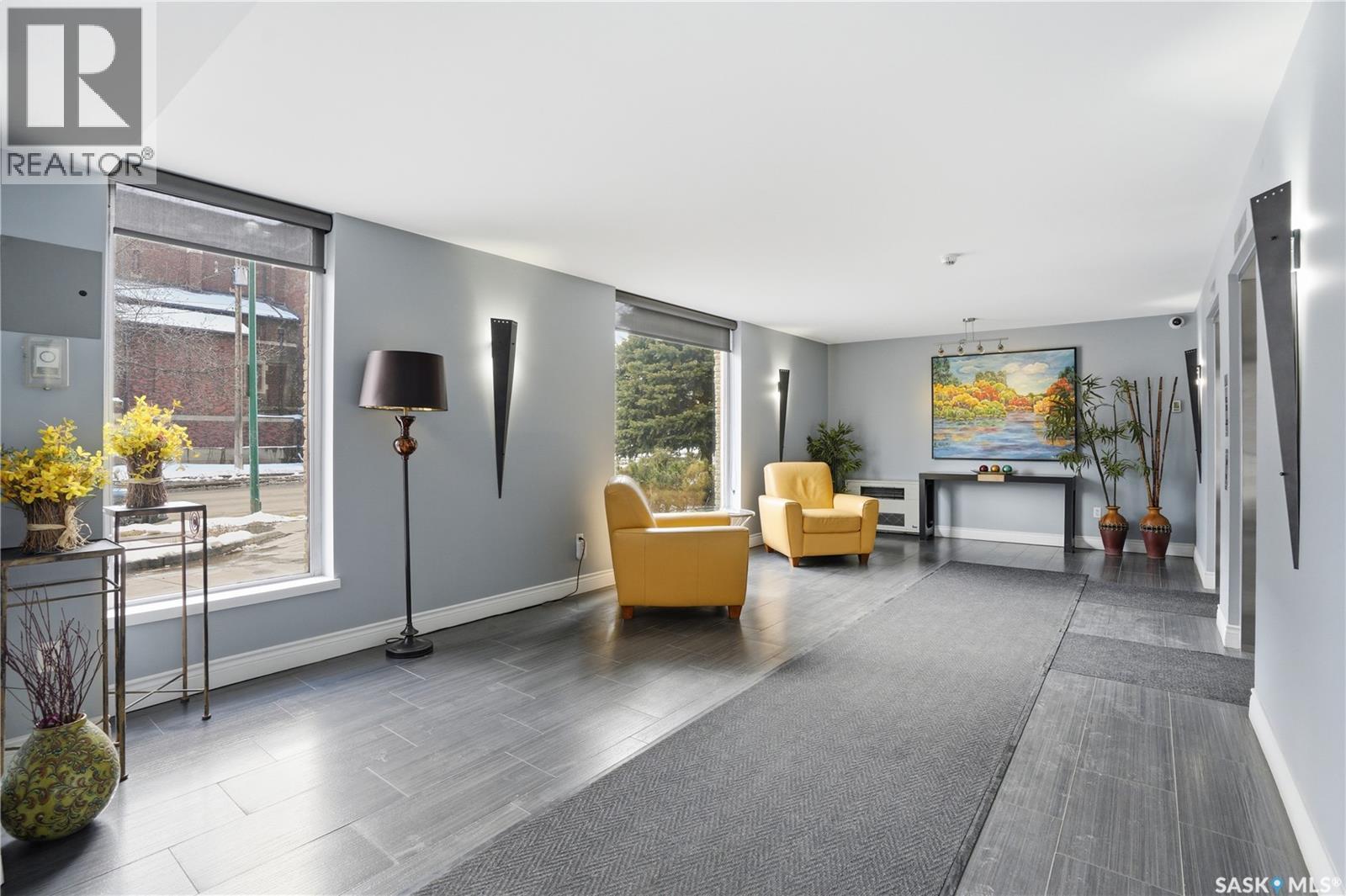 701 902 Spadina Crescent E, Saskatoon, SK - Indoor