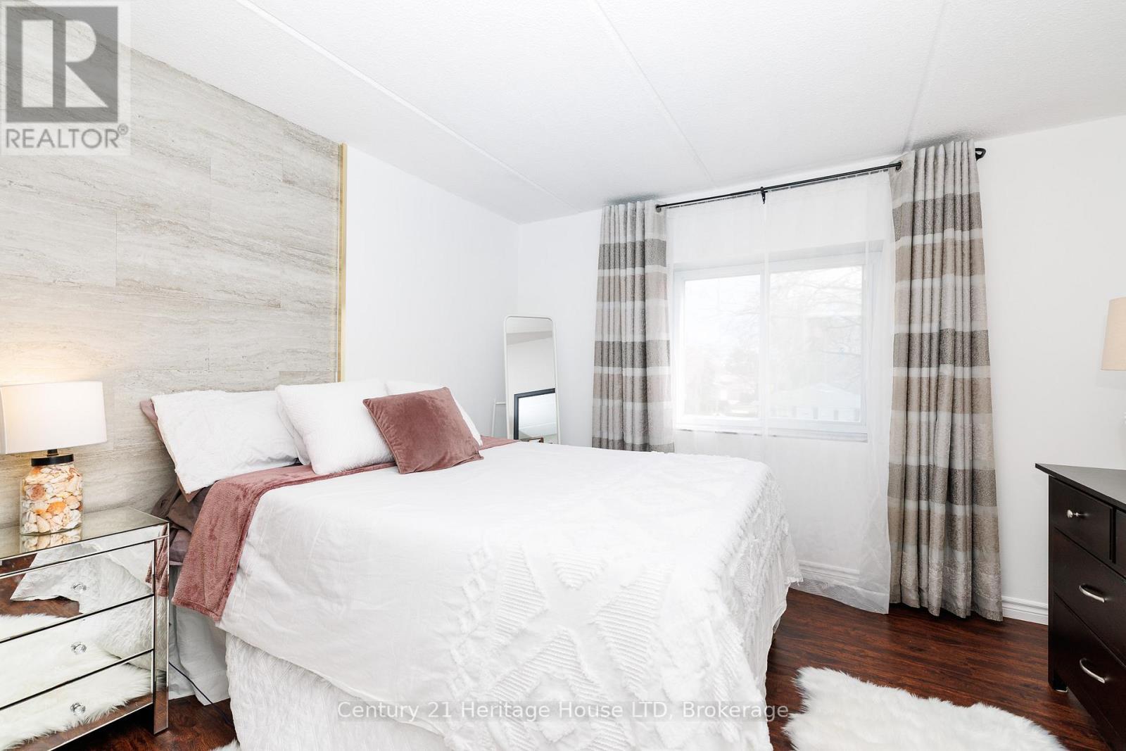 Bedroom - 307 - 6 Westlake Lane, St. Catharines (Lakeport), ON - Indoor Photo Showing Bedroom