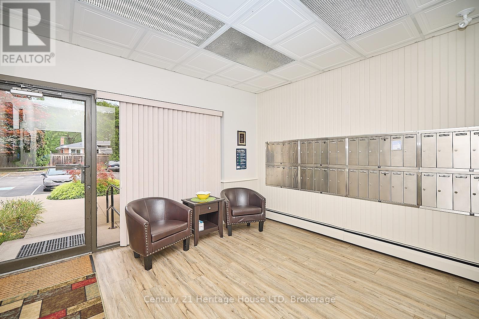 Foyer - 307 - 6 Westlake Lane, St. Catharines (Lakeport), ON - Indoor