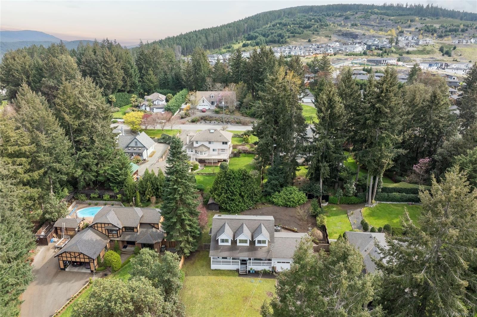 1108 Viewtop Rd, Duncan, BC