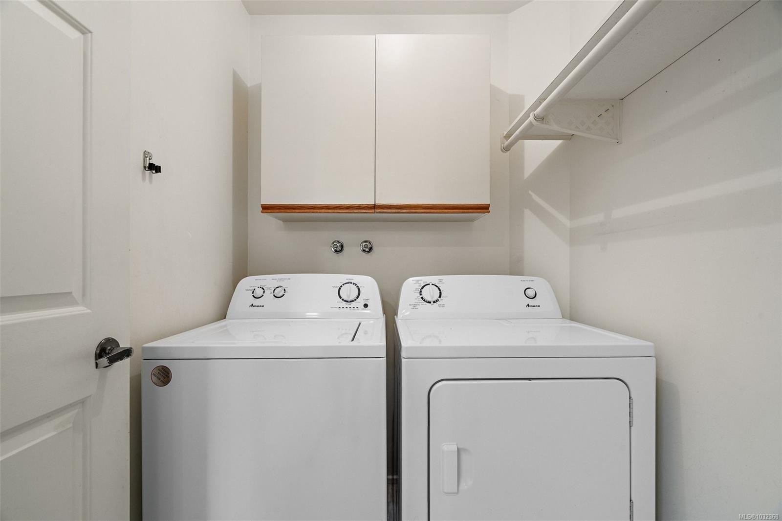 5-10008 Third St, Sidney, BC