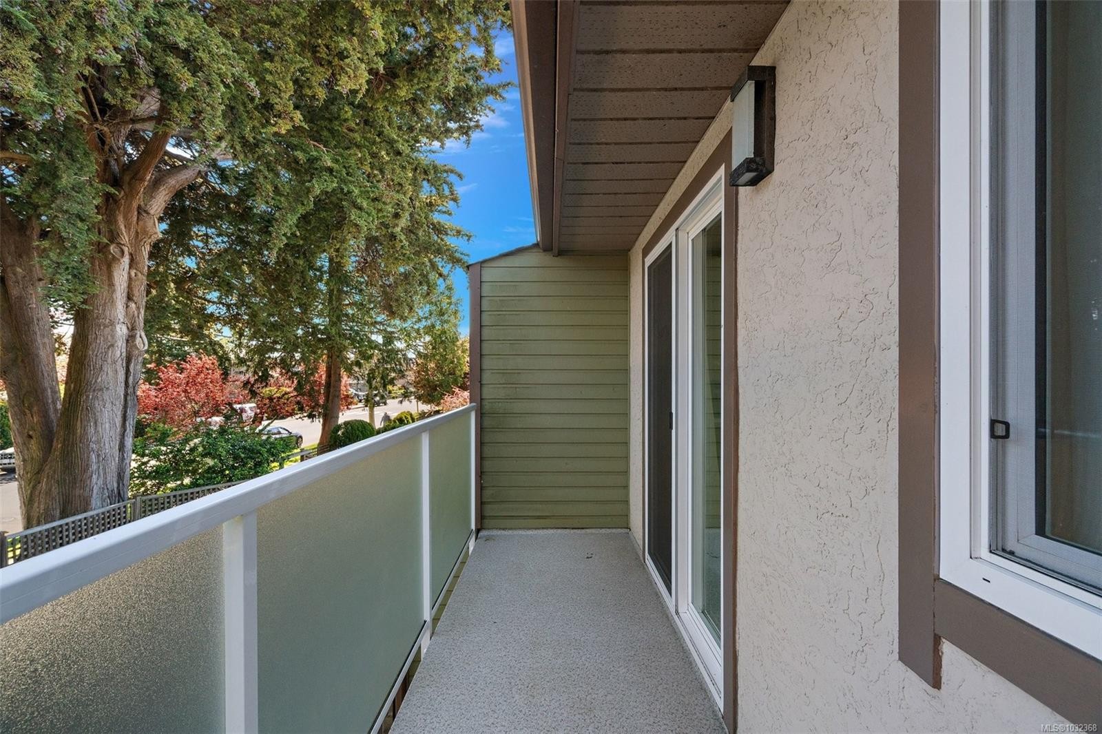 5-10008 Third St, Sidney, BC