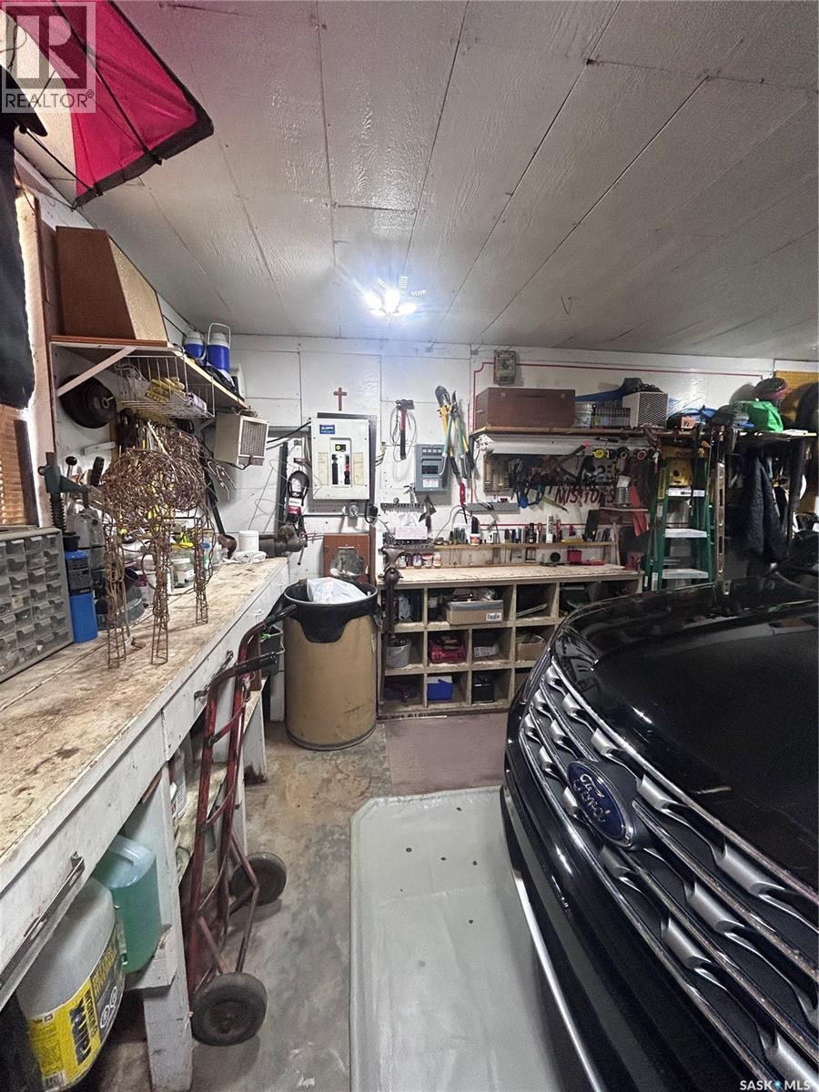 301 Willow Park Green, Estevan, SK