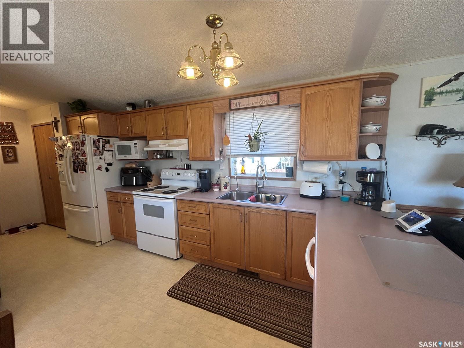 301 Willow Park Green, Estevan, SK