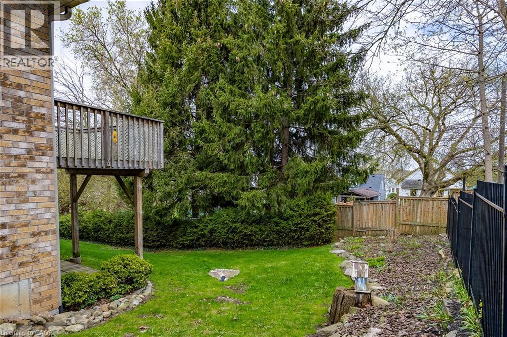 93 Elmhurst Avenue Unit# 8, Simcoe, ON - Outdoor