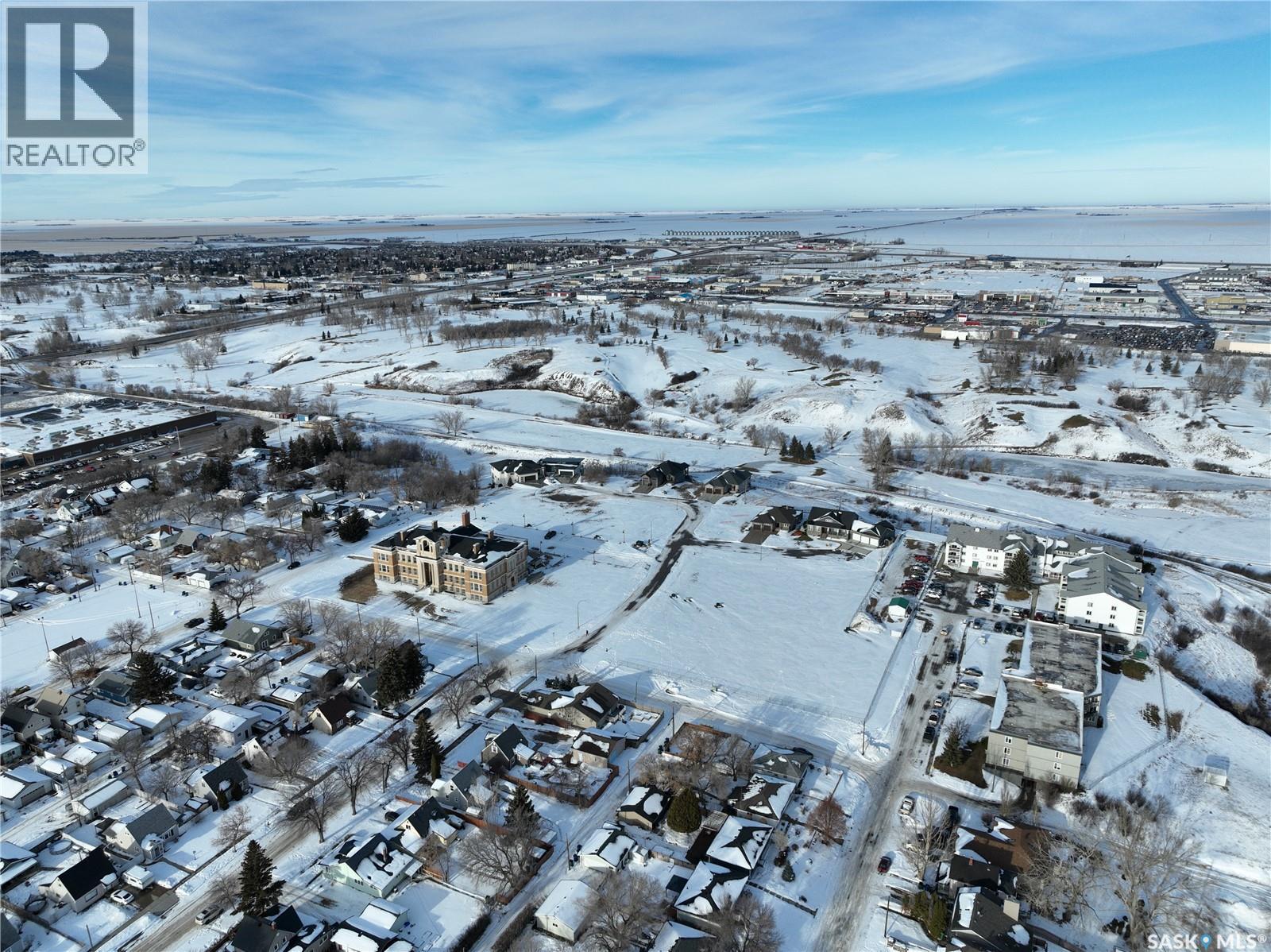 2 Copper Ridge Cove, Moose Jaw, SK