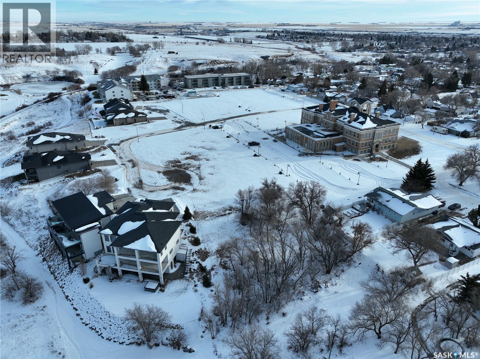 2 Copper Ridge Cove, Moose Jaw, SK