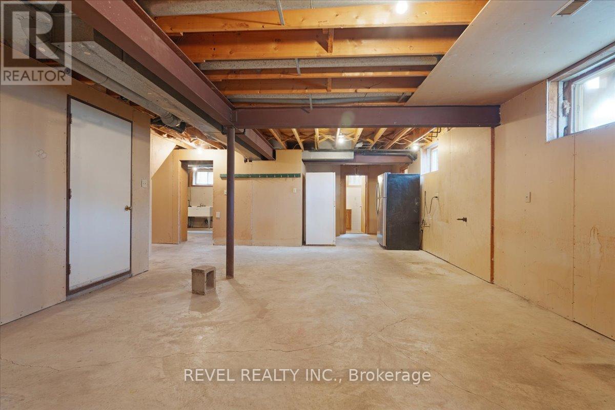 18 Marcel Place, Hamilton, ON - Indoor Photo Showing Basement