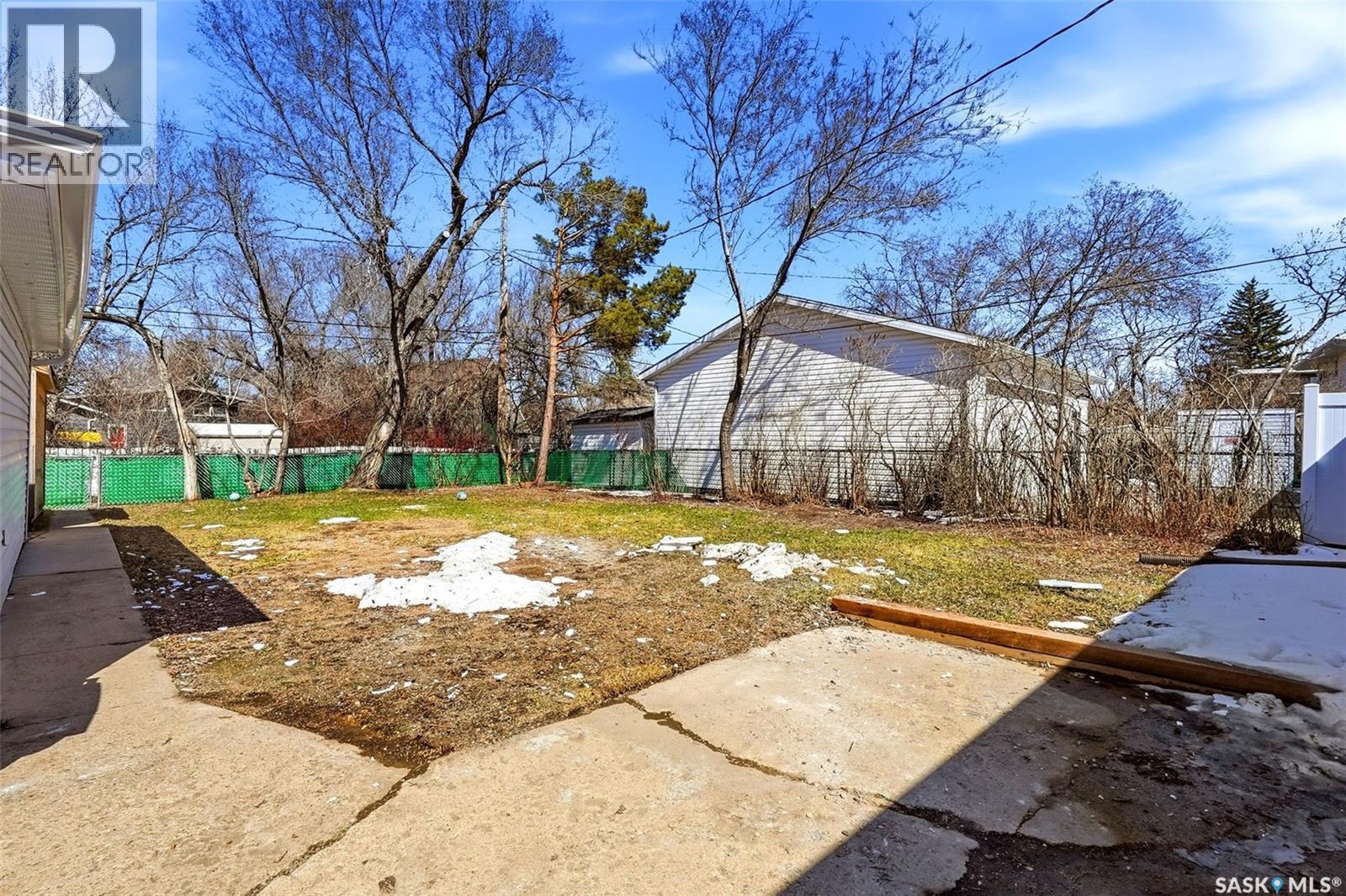 3720 Allen Avenue, Regina, SK - Outdoor