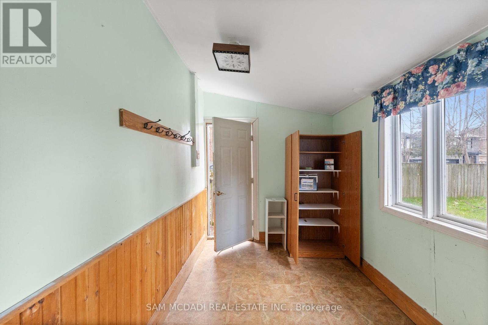 1062 West Avenue, Mississauga, ON - Indoor Photo Showing Other Room