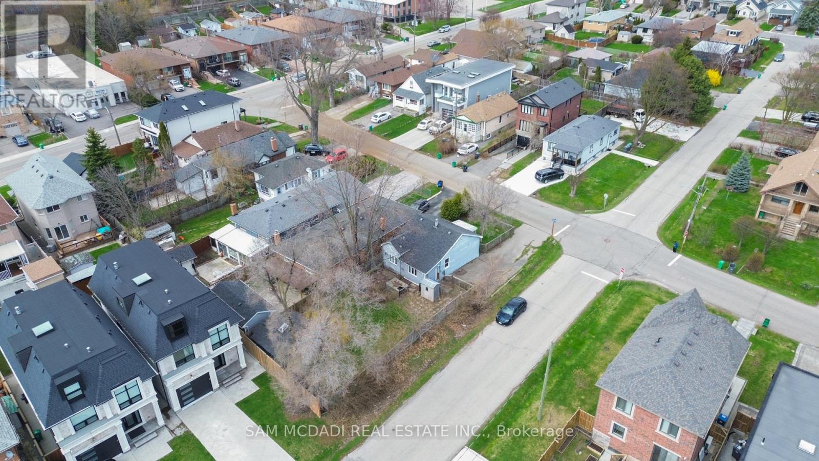 1062 West Avenue, Mississauga, ON - With View