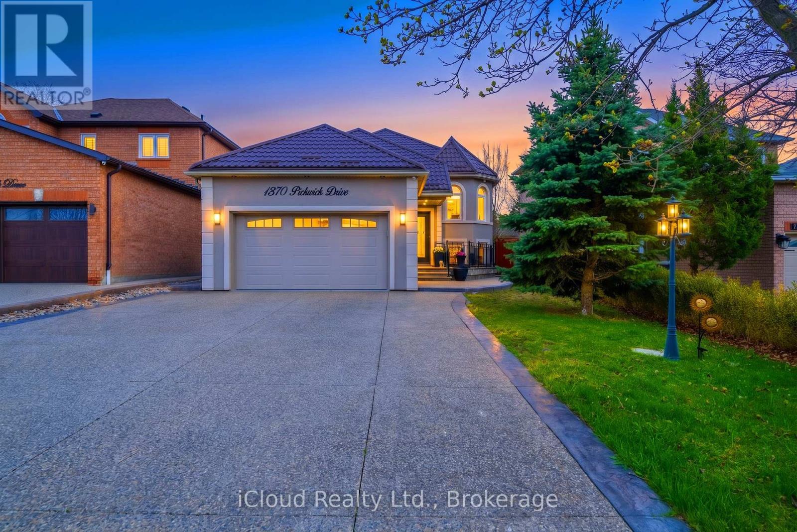 1370 Pickwick Drive, Mississauga, ON - Outdoor