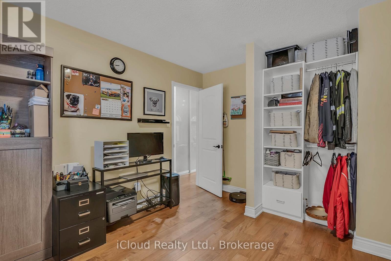 1370 Pickwick Drive, Mississauga, ON - Indoor