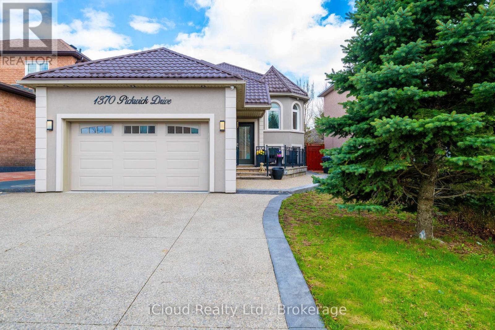 1370 Pickwick Drive, Mississauga, ON - Outdoor