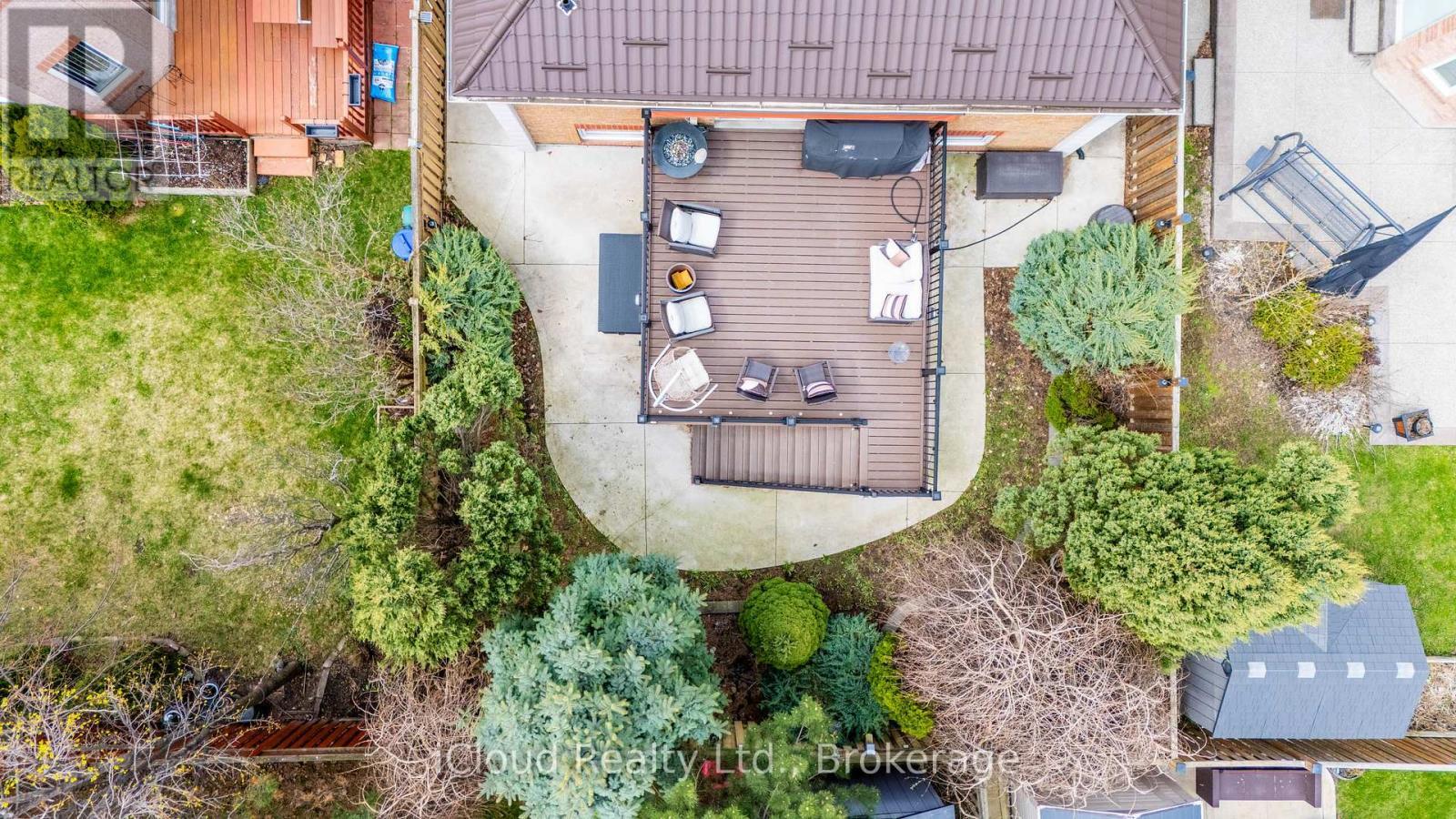 1370 Pickwick Drive, Mississauga, ON - Outdoor