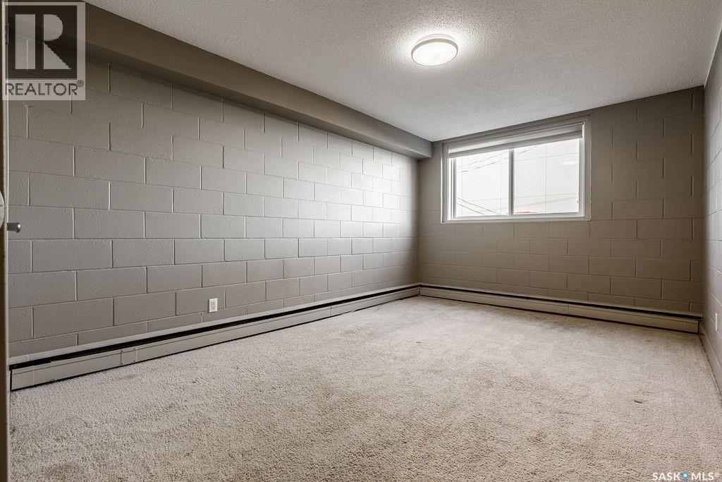 8 2707 7Th Street E, Saskatoon, SK - Indoor Photo Showing Other Room