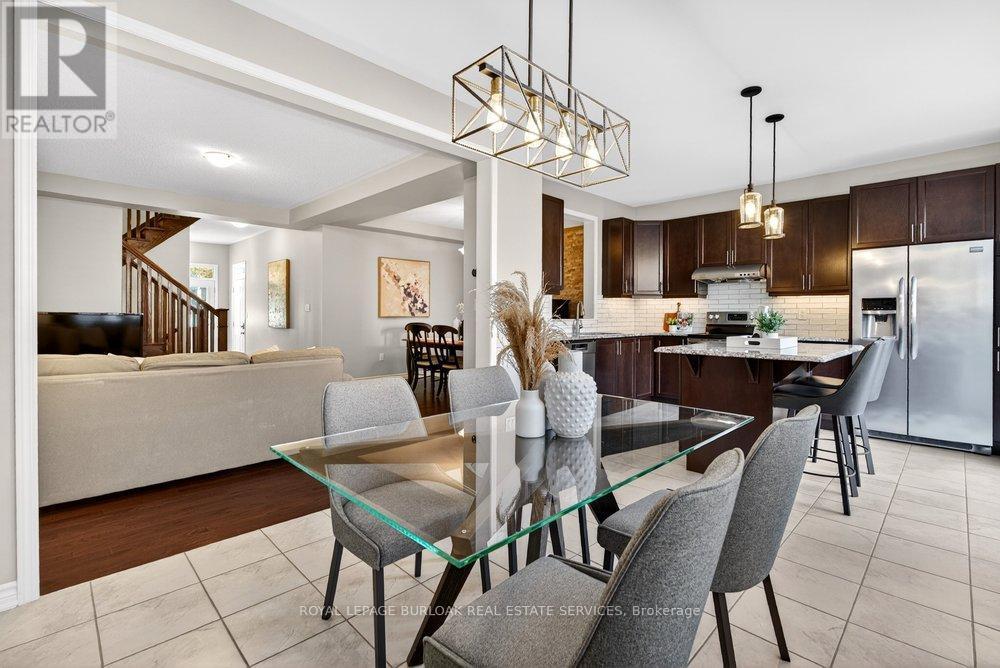 446 Grey Landing, Milton, ON - Indoor Photo Showing Dining Room
