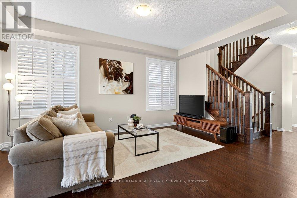 446 Grey Landing, Milton, ON - Indoor