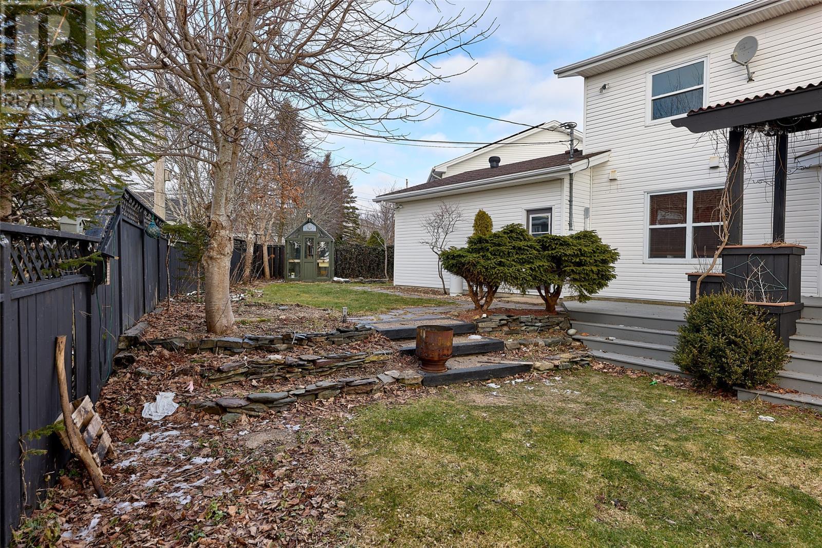 8 Roddickton Place, St. John'S, NL - Outdoor
