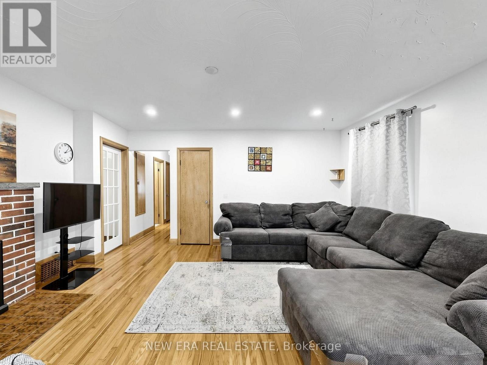 48 Christopher Drive, Cambridge, ON - Indoor