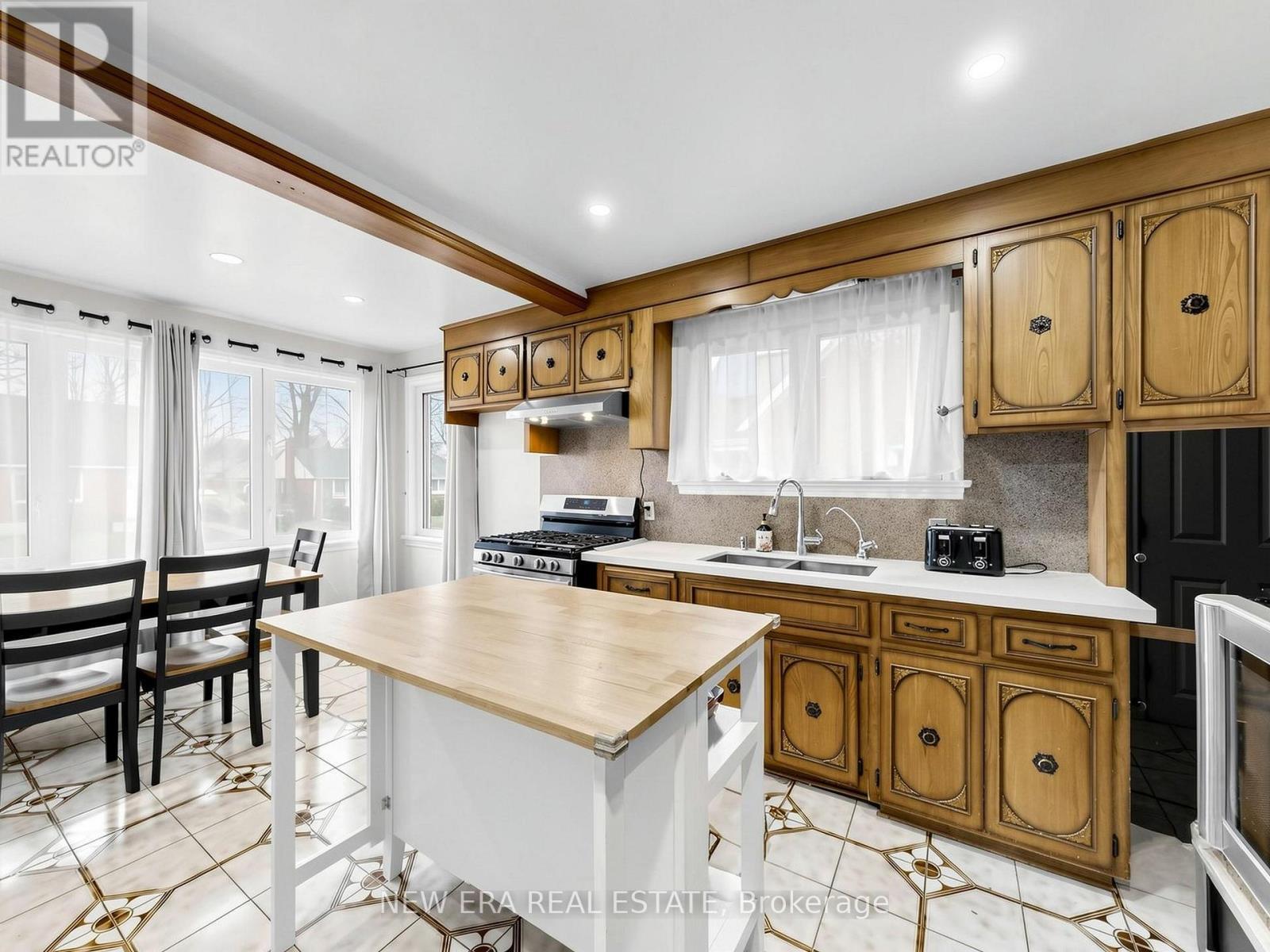 48 Christopher Drive, Cambridge, ON - Indoor