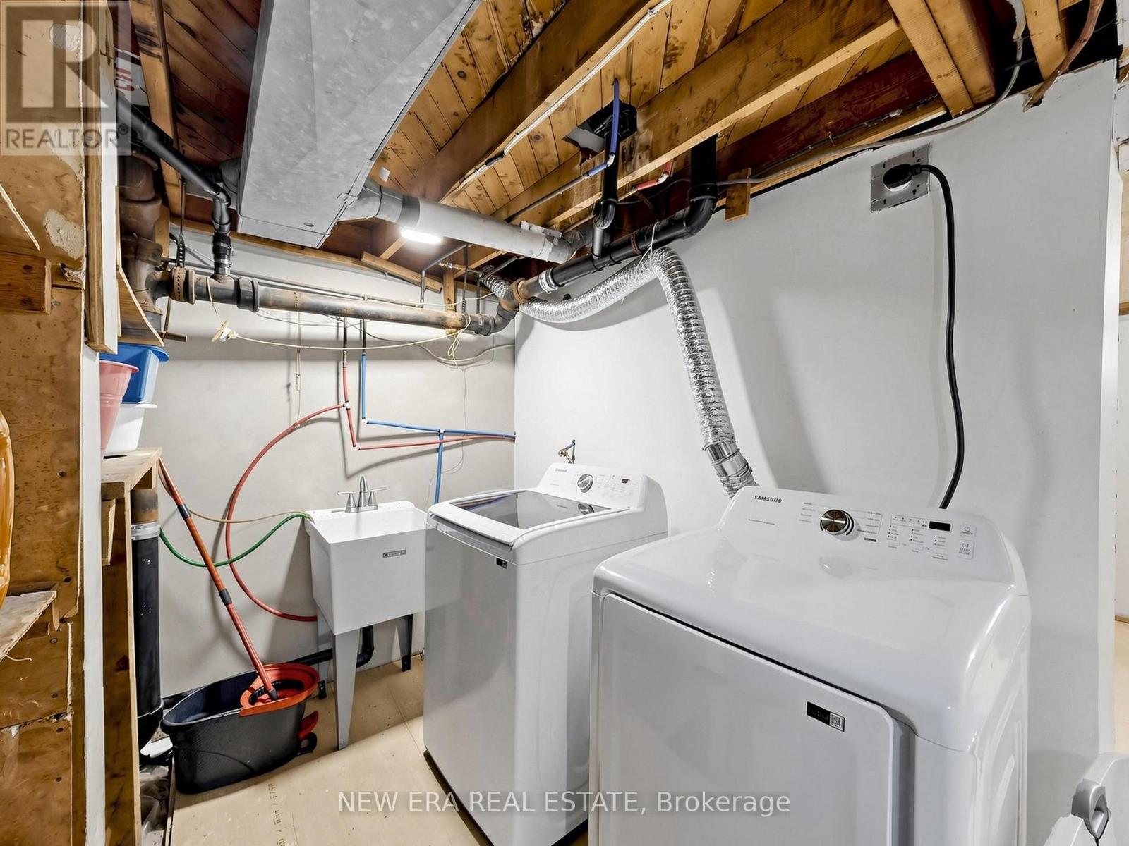 48 Christopher Drive, Cambridge, ON - Indoor Photo Showing Laundry Room