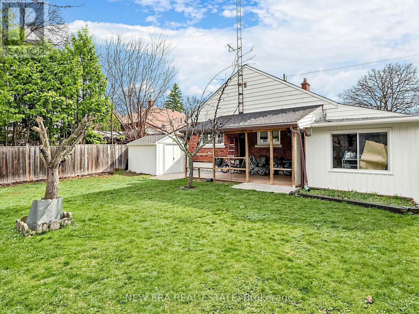 48 Christopher Drive, Cambridge, ON - Outdoor