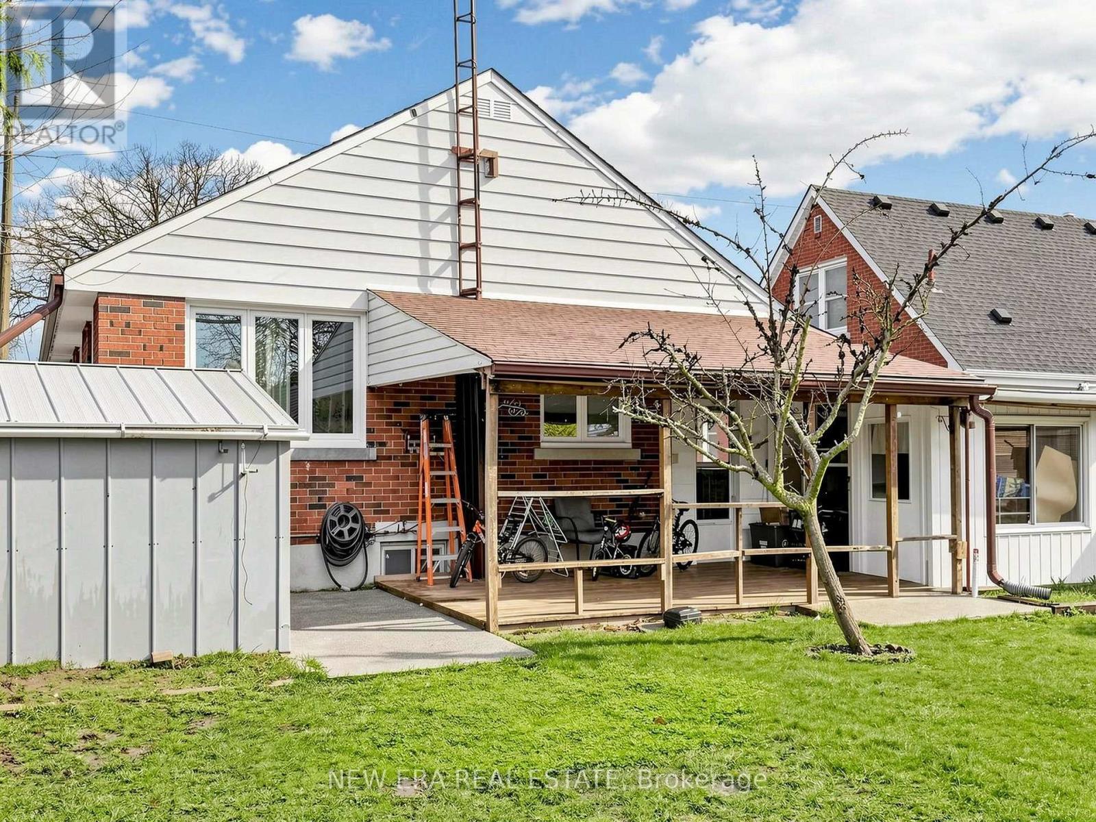 48 Christopher Drive, Cambridge, ON - Outdoor