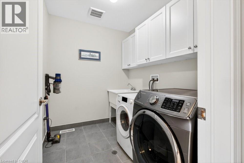 446 Grey Landing, Milton, ON - Indoor Photo Showing Laundry Room