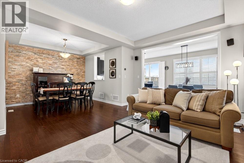 446 Grey Landing, Milton, ON - Indoor Photo Showing Living Room