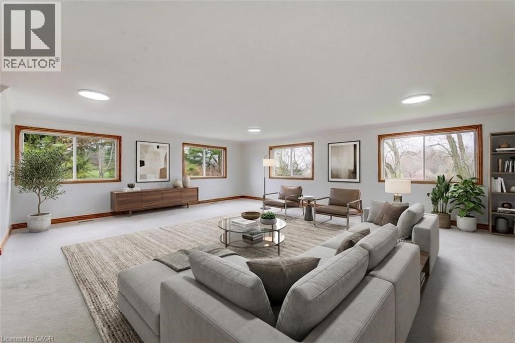 5762 8Th Line E, Ariss, ON - Indoor Photo Showing Living Room